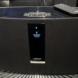 Bose Soundtouch 30 Series  Bluetooth Wireless Music System new conditions with Power Cord and ReMote 
