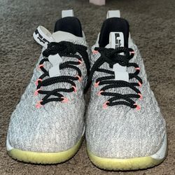 Size 9.5M Nike Lebron Xv 15 Low Basketball Shoes - VNDS, no box