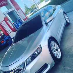 2015 Chevy impala 35 k miles 9800