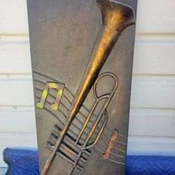 wall decor trumpet