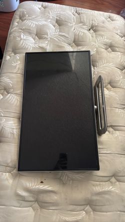 VIZIO 32” Smart TV (Model M322i-B1