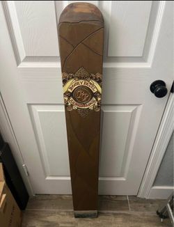 Rocky Patel Renaissance 4ft Wooden memorabilia