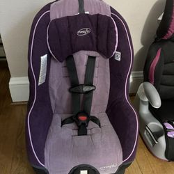 CONVERTIBLE CAR SEAT