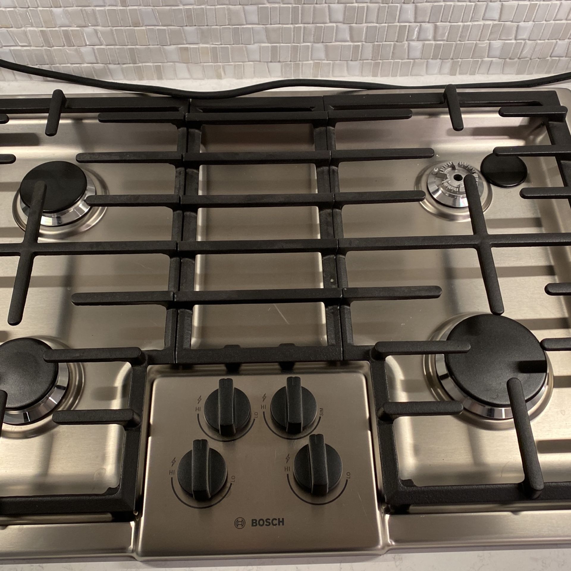 500 Series Bosch Gas Cooktop for Sale in Seattle, WA OfferUp