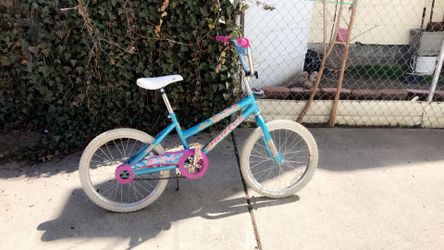Girls bike