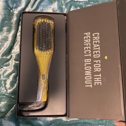Drybar The Brush Crush