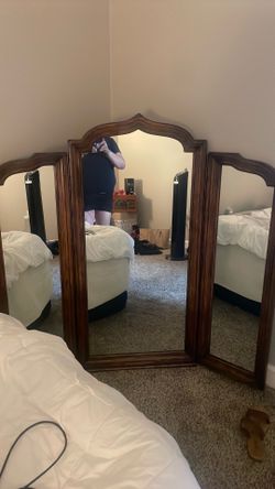Wood mirror