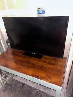 44” Flat Screen TV