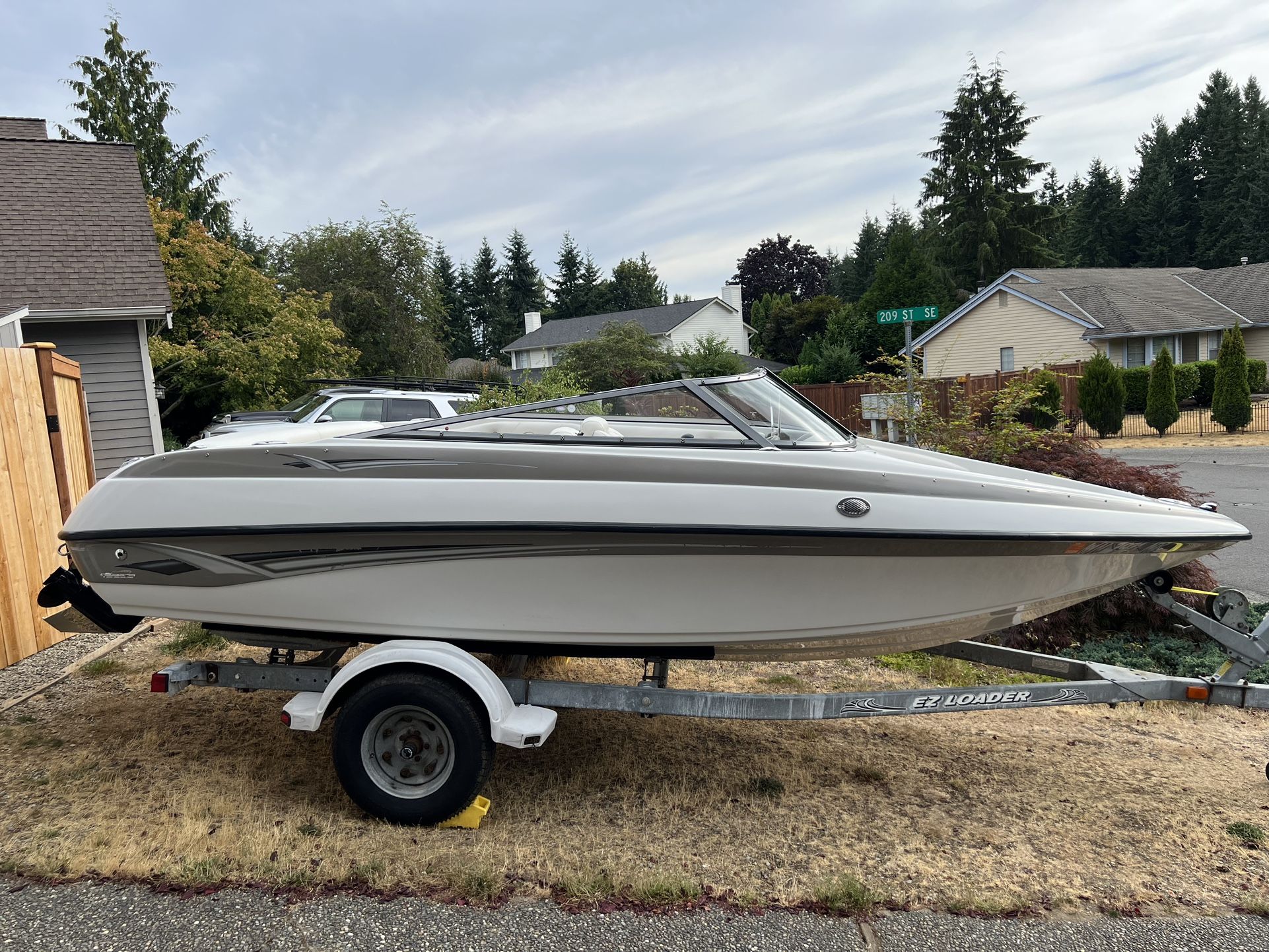 2005 Crownline 180