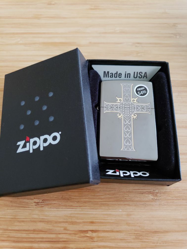 Zippo lighter Embossed Cross (New/Sealed)