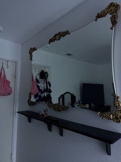 VINTAGE MIRROR