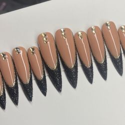 Extra long stiletto press on nails French tips rhinestones black gold glitter