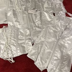 DAISY brand Silk and Satin Corsets...ALL Large sizes and all white. Approximately 15 in the bundle