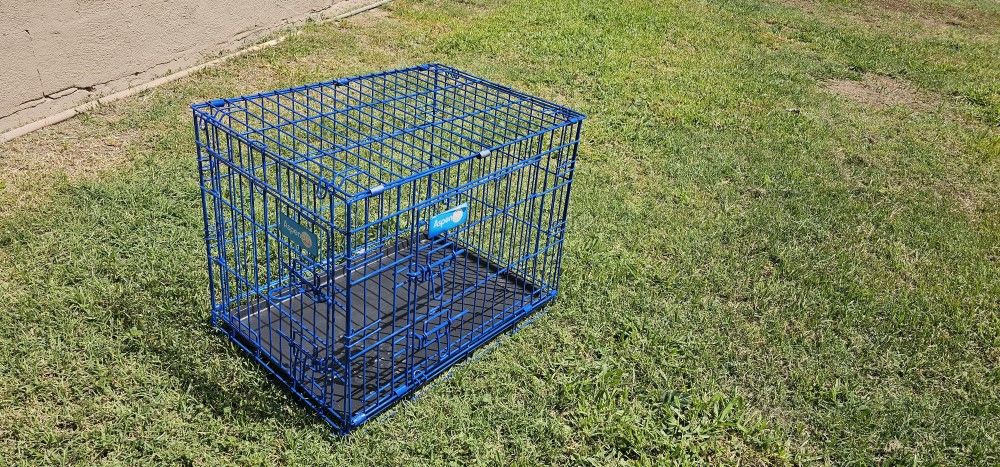 ** Aspen Pet Blue  Medium Double Door Wired Dog Cage **