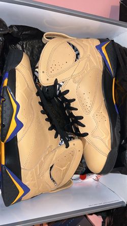 Men’s size 10 shoes