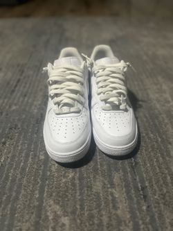 White Air force 1’s