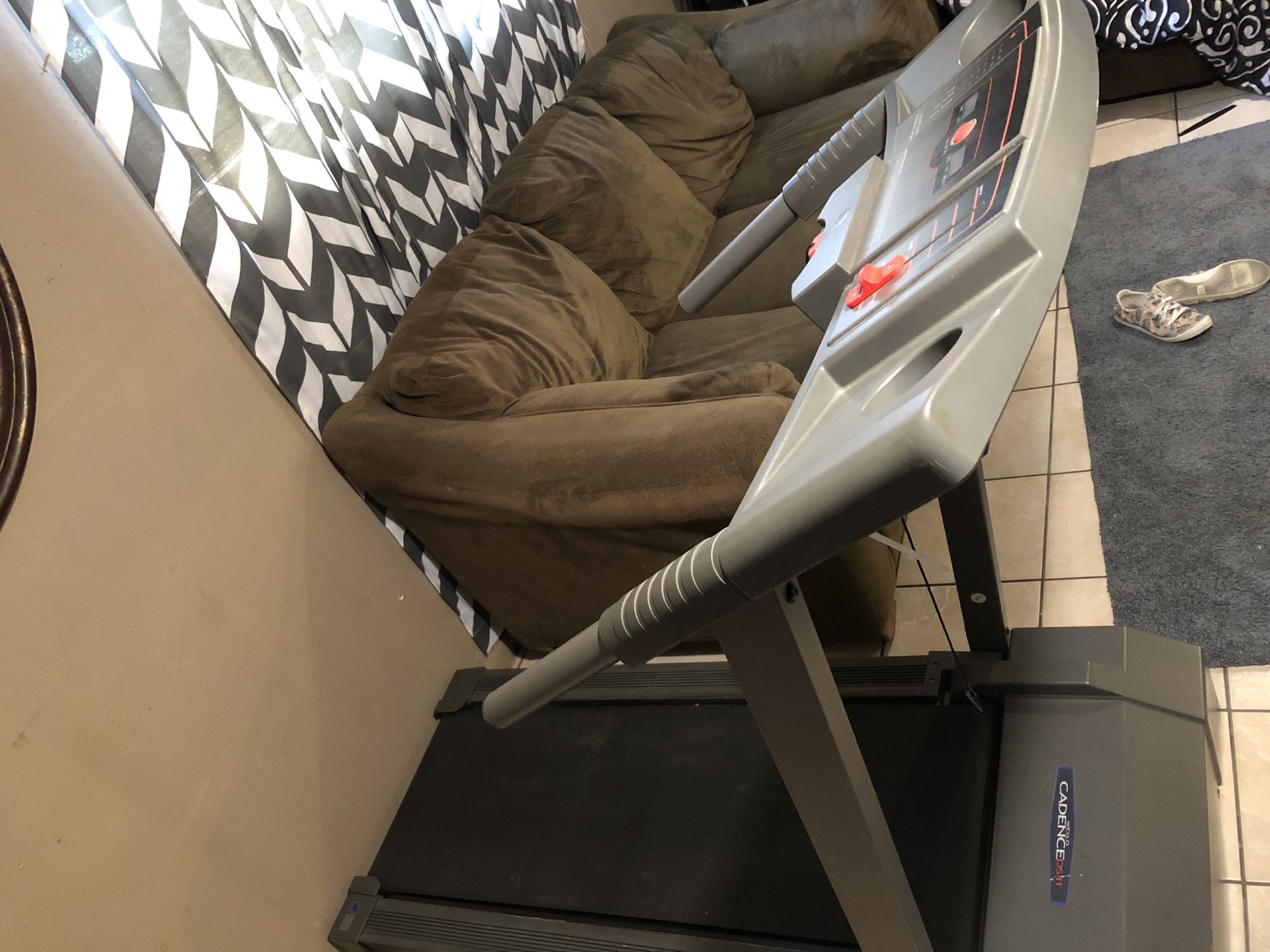 Treadmill (Read description)