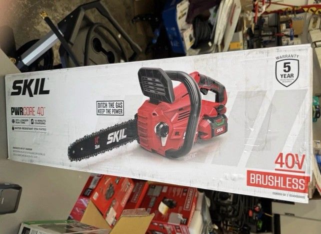 NEW 14" Electric Chainsaw SKIL 40V 2.5Ah WITH Battery & Charger