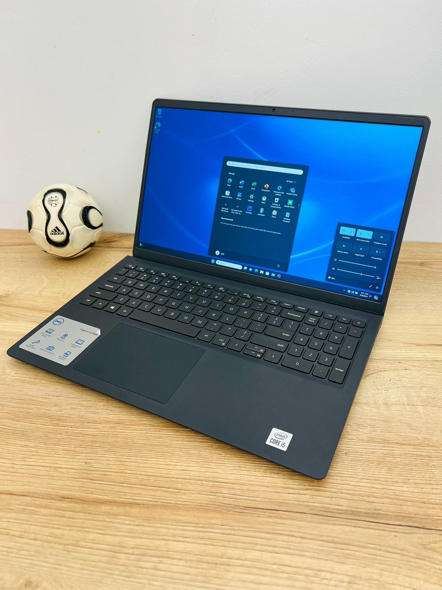 Dell 15.6” i5 Quad Core 10th Gen Full HD laptop / Windows 11 Pro / SSD / WiFi AC / Camera / HDMI / Bluetooth / Charger