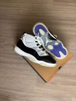 Air Jordan 11 Concord
