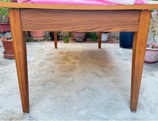 Free Wooden table