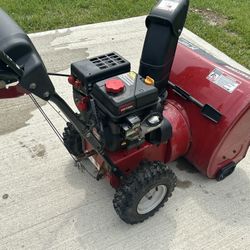24" CRAFTSMAN 179CC OHV TWO STAGE SELF PROPELLED SNOW BLOWER $600 RETAILS OVER $1068