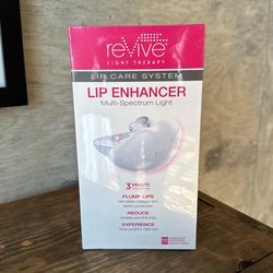 Sealed - Revive Light Therapy Lip Enhancer