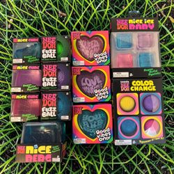 12 Schylling Needoh (Teenie Nice Ice & Color Change, XL Berg, 3 Nice Cubes, 3 Fuzzballs, 3 Heart)