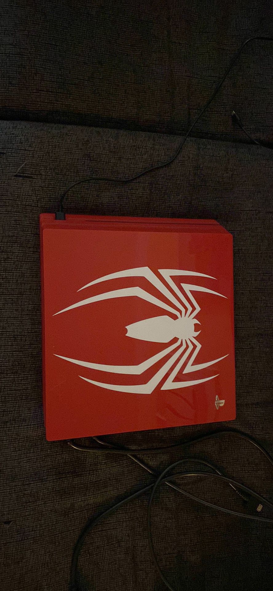 spiderman ps4 pro edition with 2 controllers (cash only)