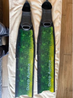 Deep Apnea freediving fins