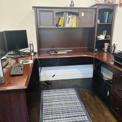 Office Desk With File Holder Cabinet 