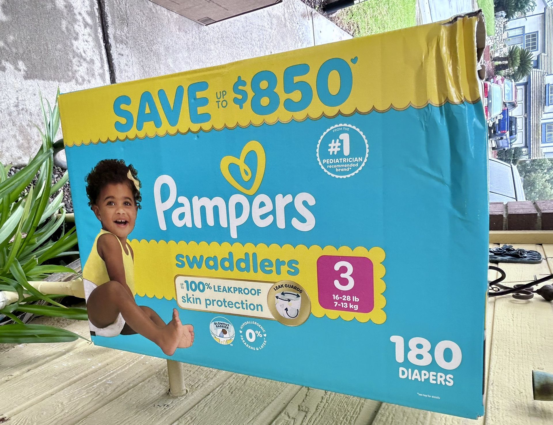 Pampers Swaddle Stage 3 Brand New! 180ct