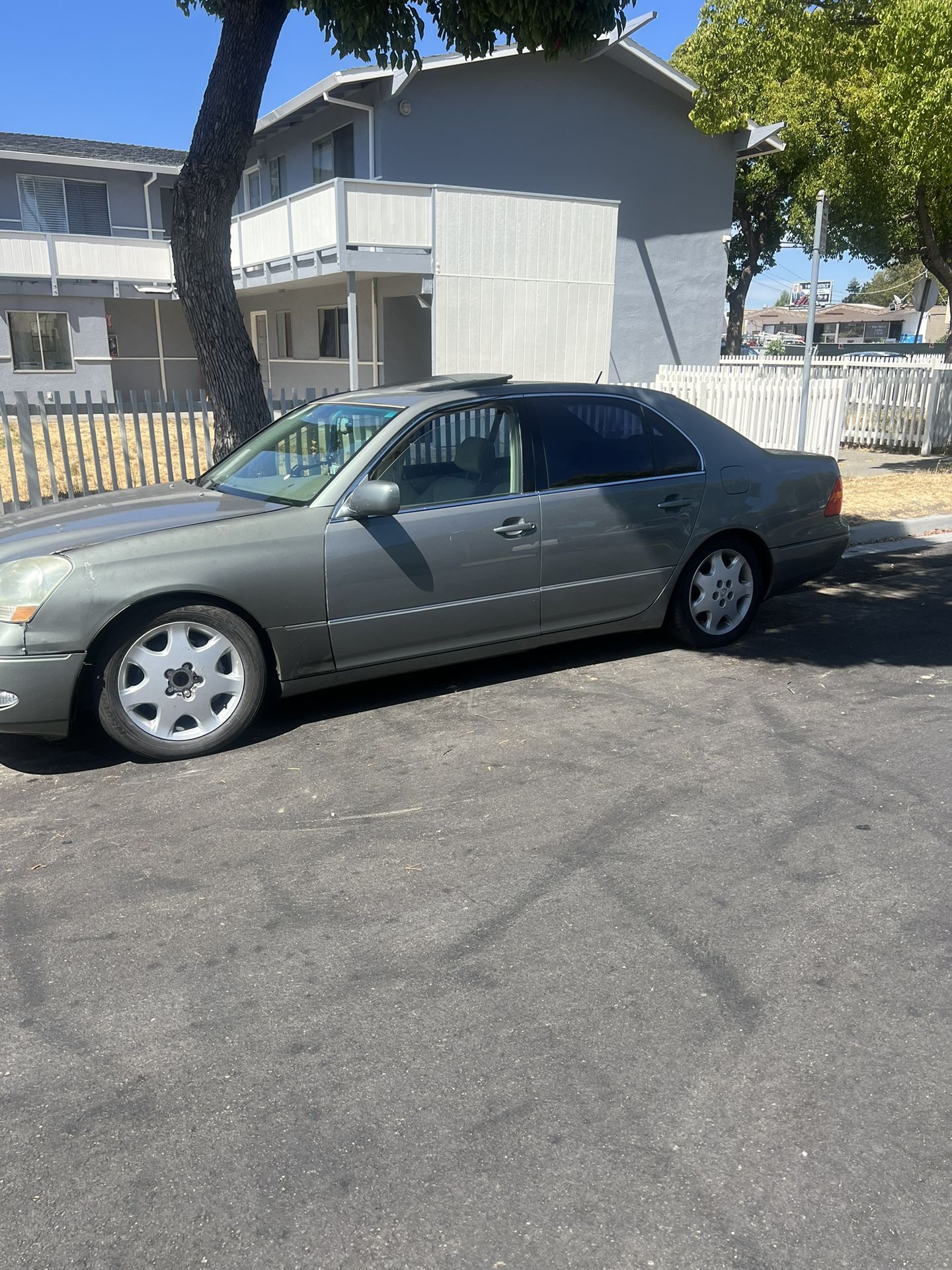 2003 Lexus LS 430