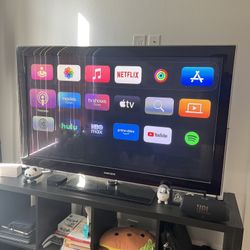 55’ Smart Samsung TV