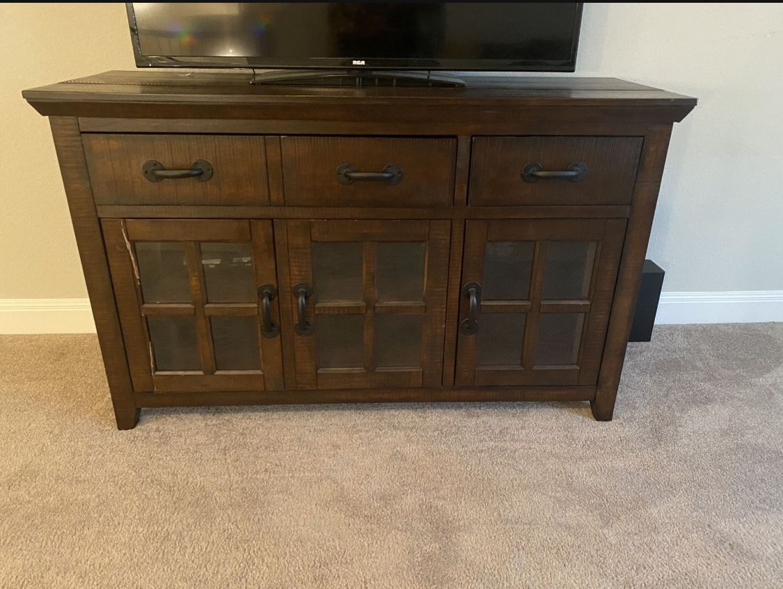 Wood TV Stand/Entertainment Center