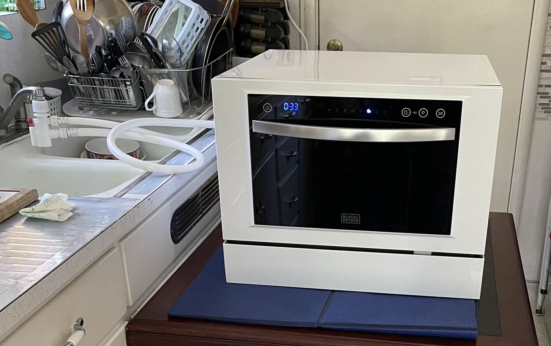 Black+Decker Compact Countertop Dishwasher for Sale in Davis, CA