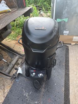 Char-Broil The Big Easy Propane Smoker