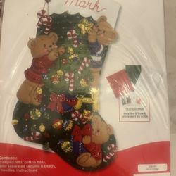 Bucilla, Bear Family Christmas 