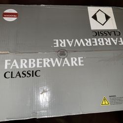 Farberware Microwave  900 Watt 