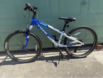 Trek 220 kids mountain bike
