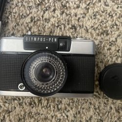 Olympus Pen EE-2 Half Frame Film Camera