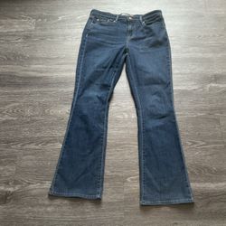 Levi Strauss Midrise Boot Cut Jeans Waist 29 Length 32