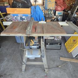 Vintage craftsman tablesaw