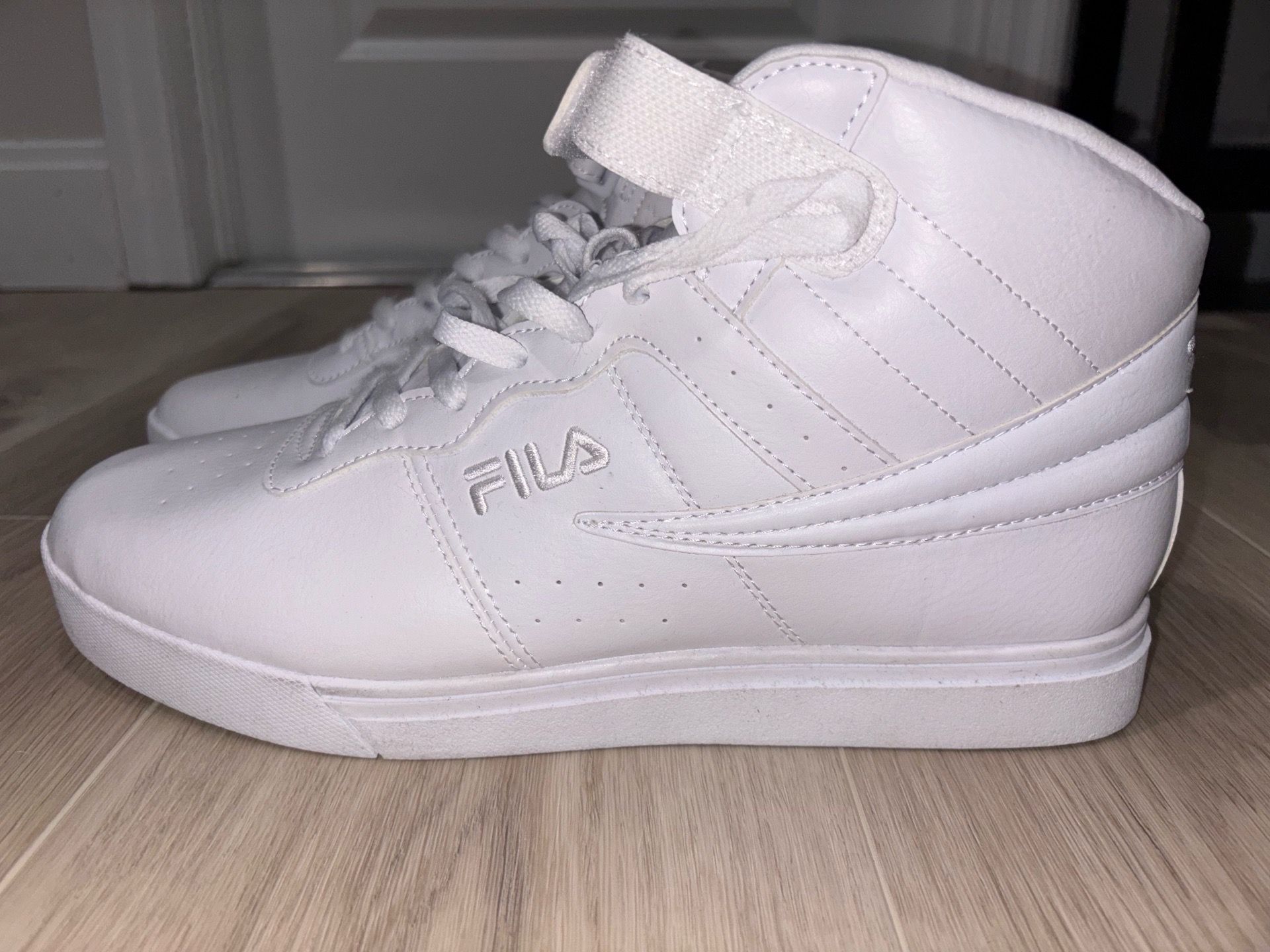 New White Fila Vulc 13 Distress Shoes- Size 12