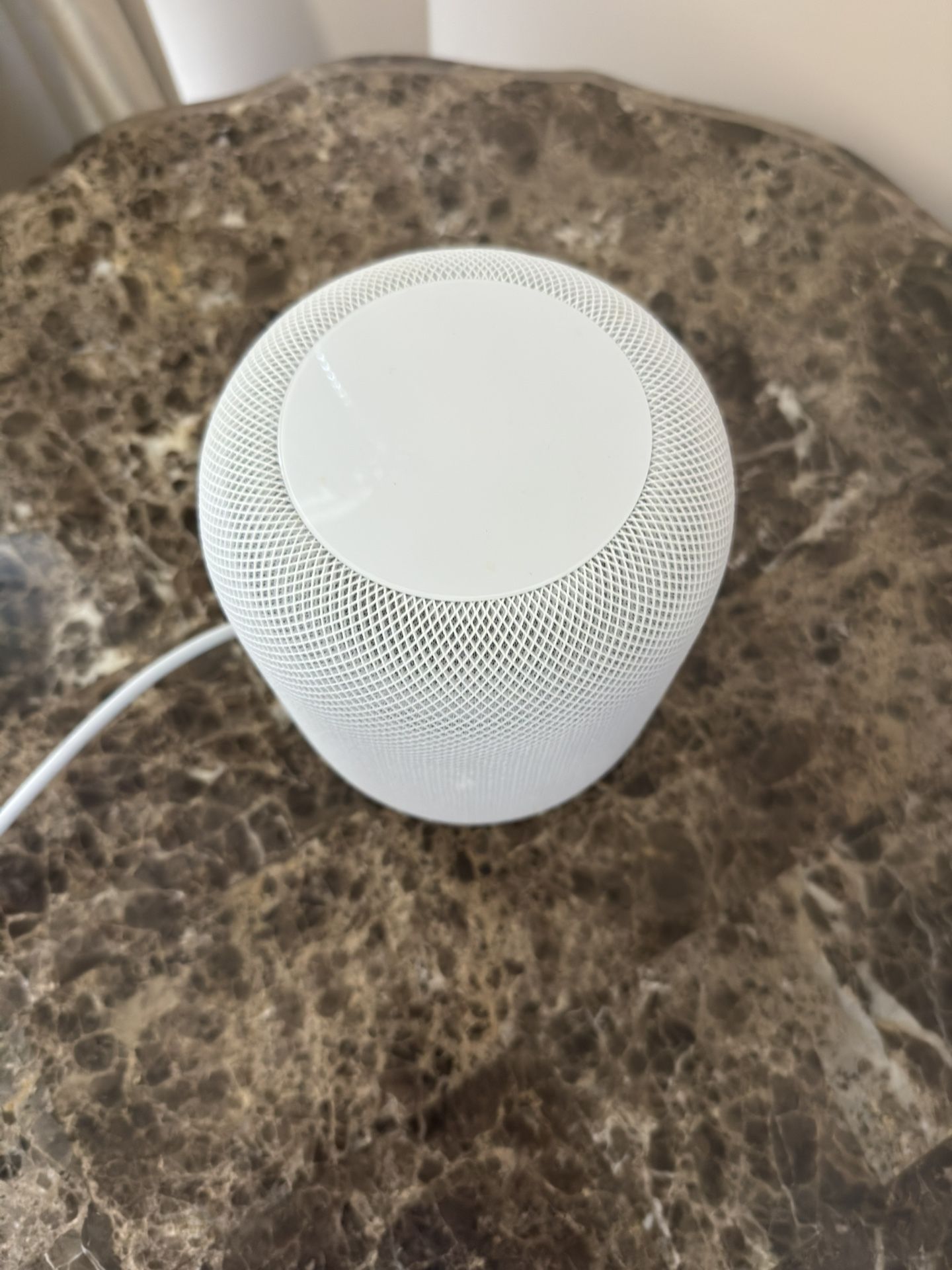 Apple HomePod (Generation 1)