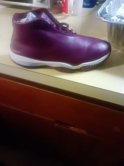 Brand new women's burgundy jordans