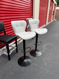 Set of 2 White Adjustable Bar Stools