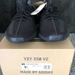 Mens Onyx Adidas Yeezy Boost 350 V2 Size 9.5
