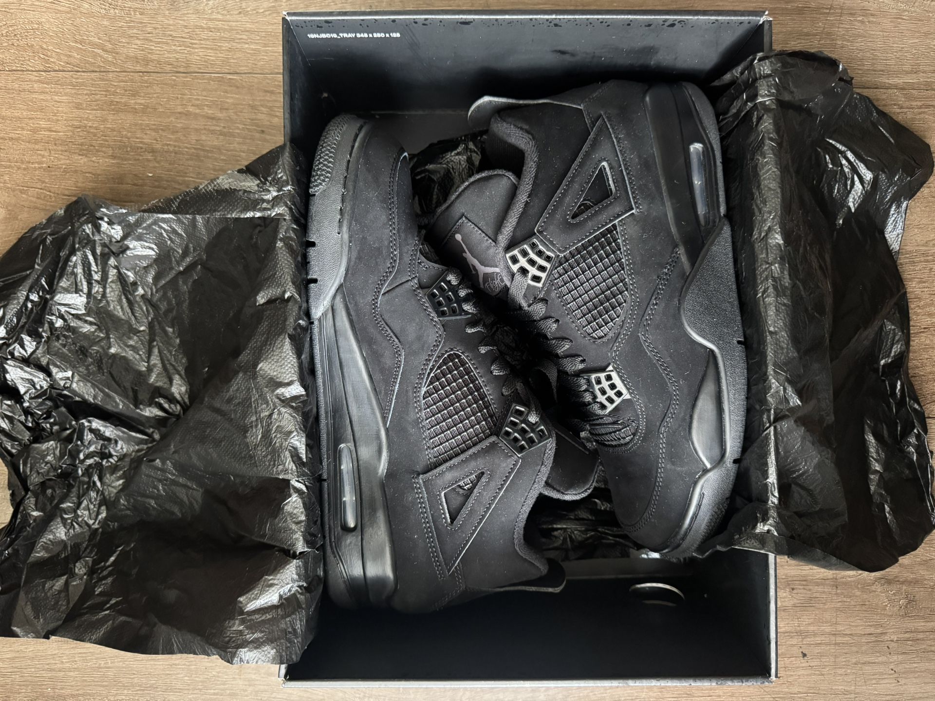 Air Jordan 4 Retro ‘Black Cat’