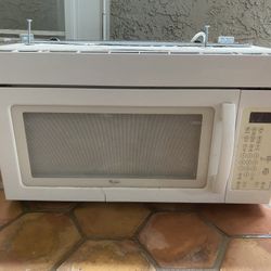 Whirlpool Microwave.  with bracket & screws